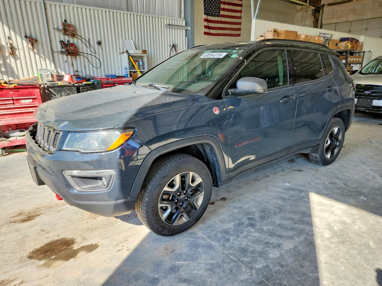 Salvage Jeep Compass Image