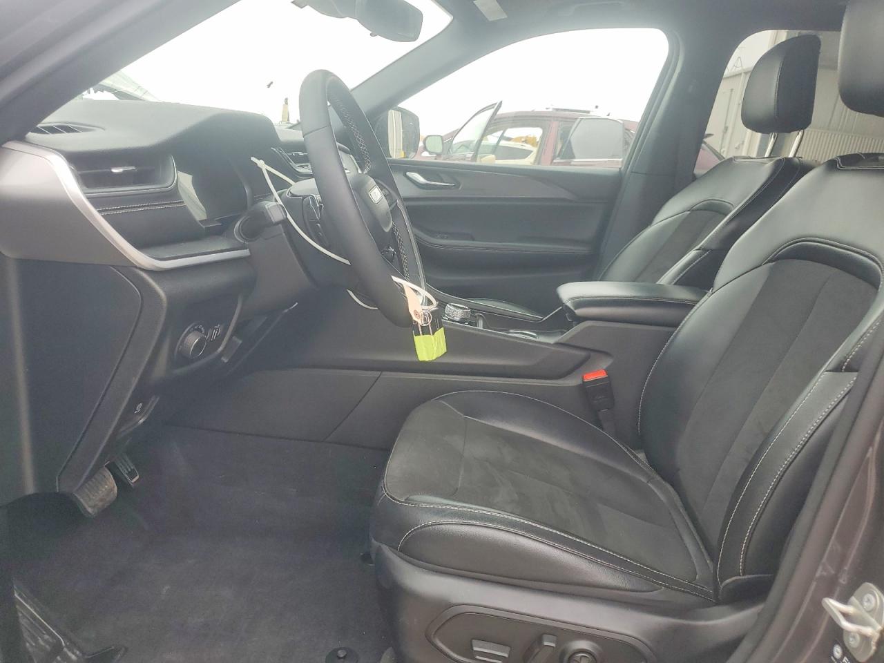 Jeep Cherokee L Laredo