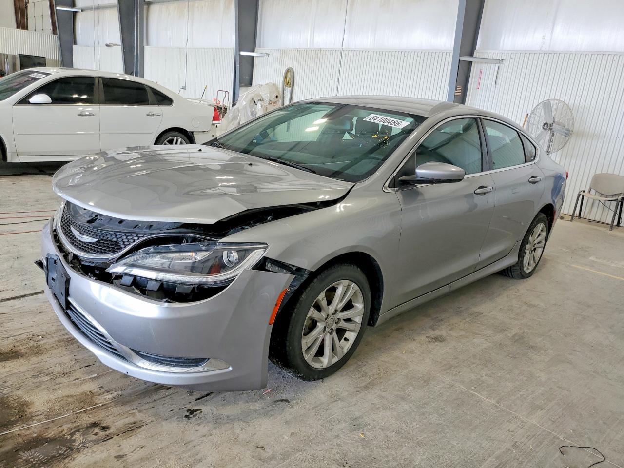 Salvage Chrysler 200 Image