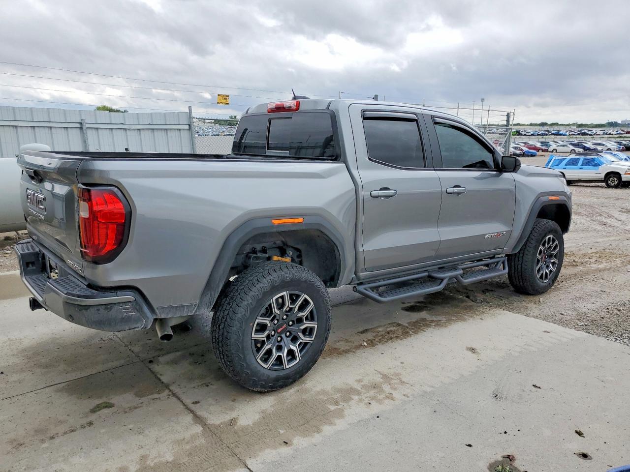 GMC Canyon At4x