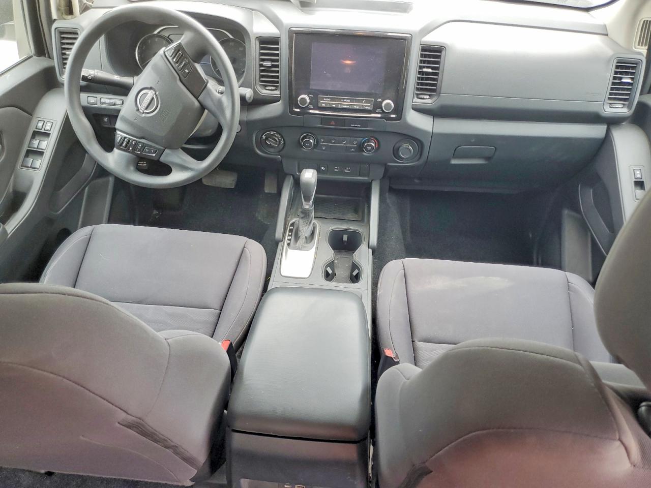 Nissan Frontier S