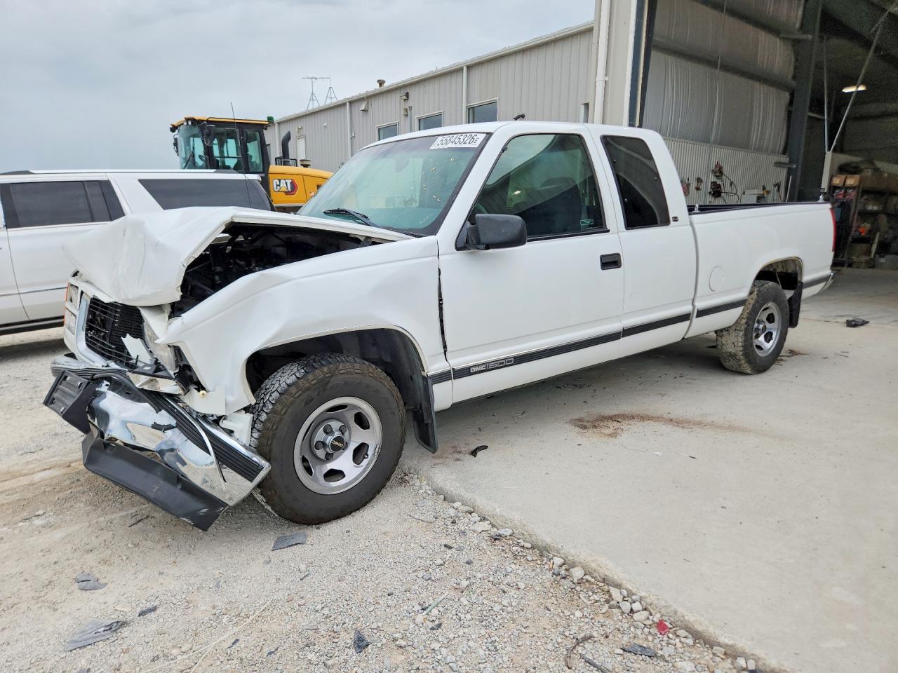 Salvage GMC Sierra Image