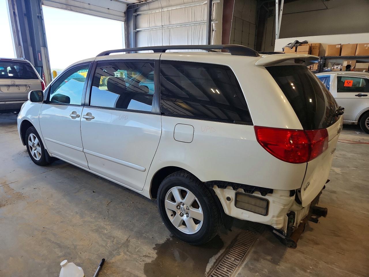 Toyota Sienna Xle 7 Passenger