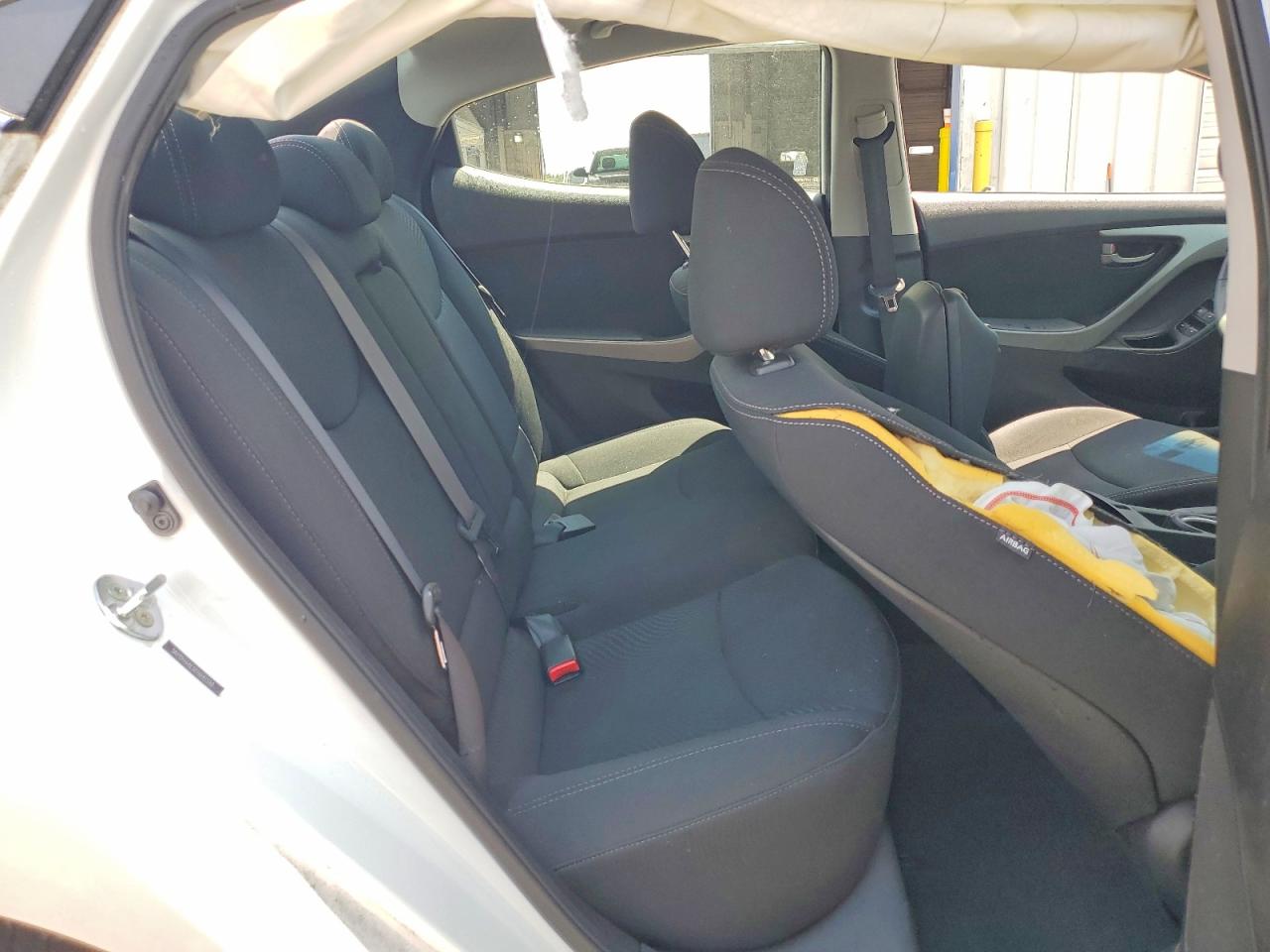 Hyundai ELANTRA Se