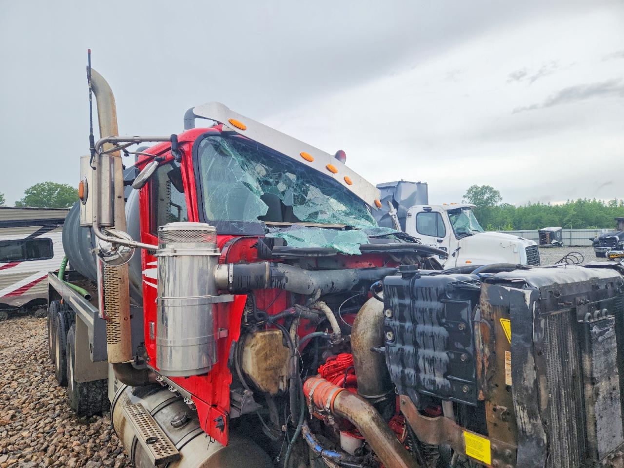 International 5900 5900i