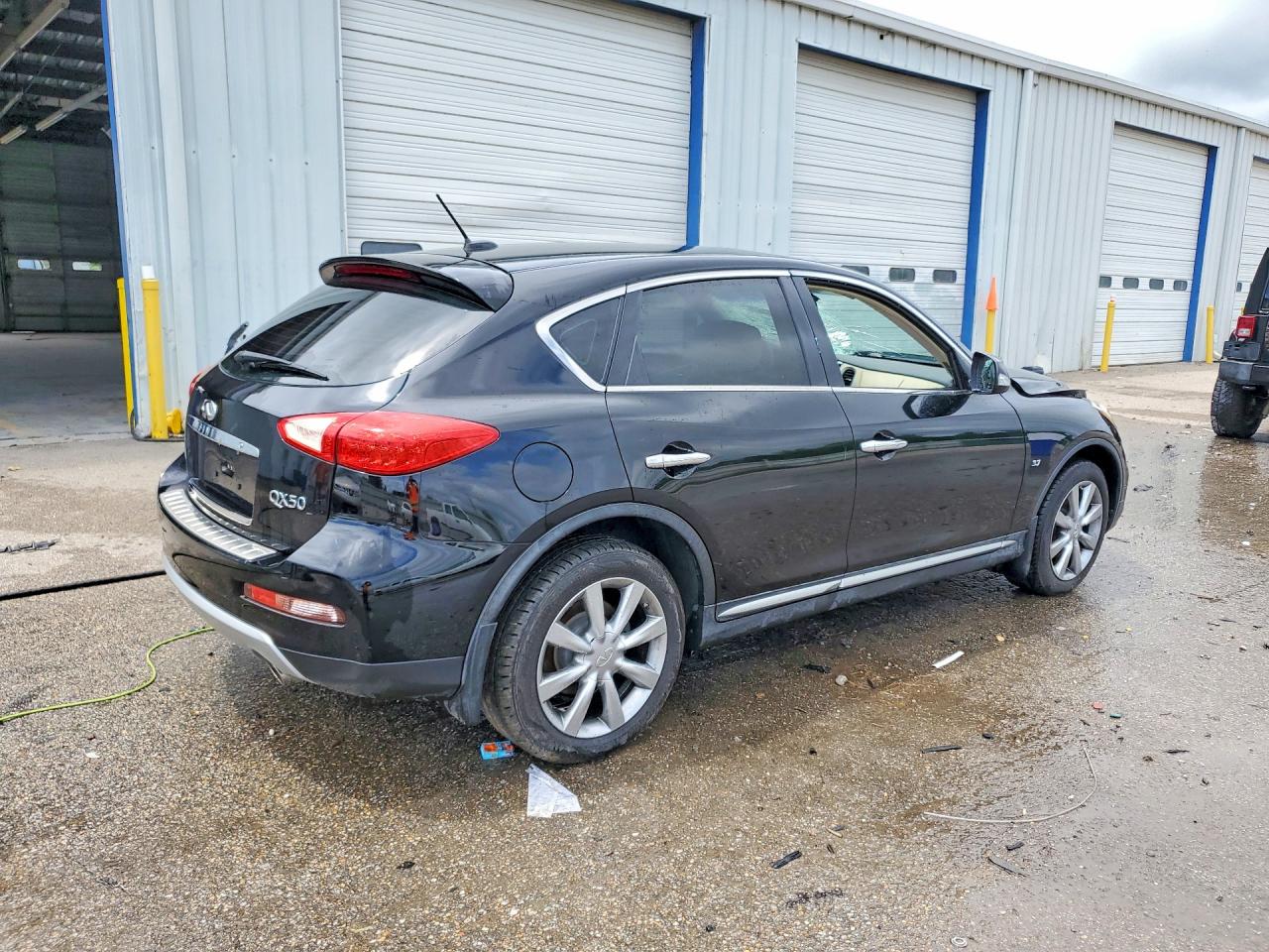 INFINITI Qx Base