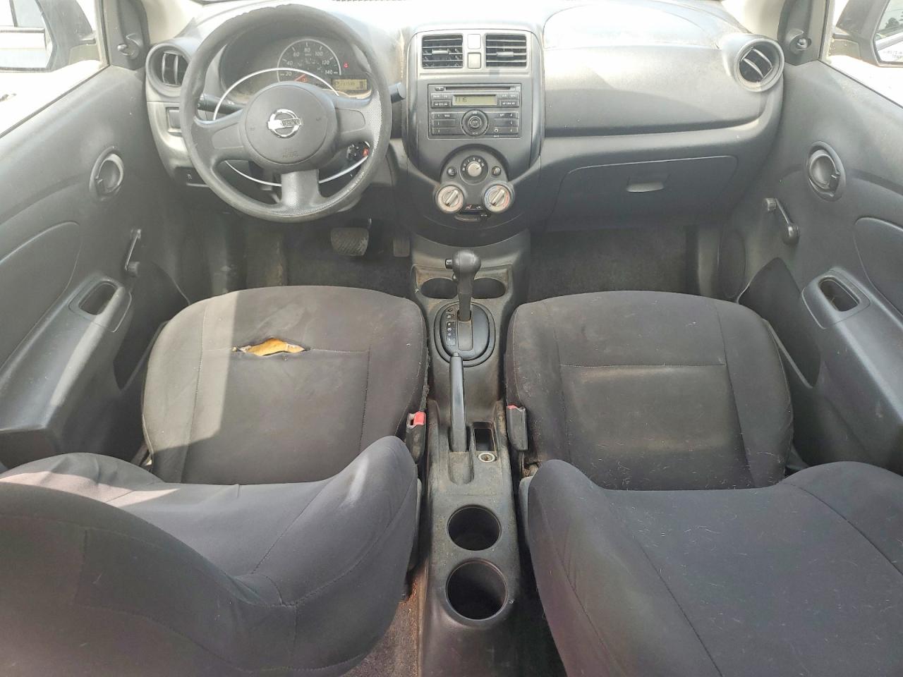 Nissan Versa 1.6 S