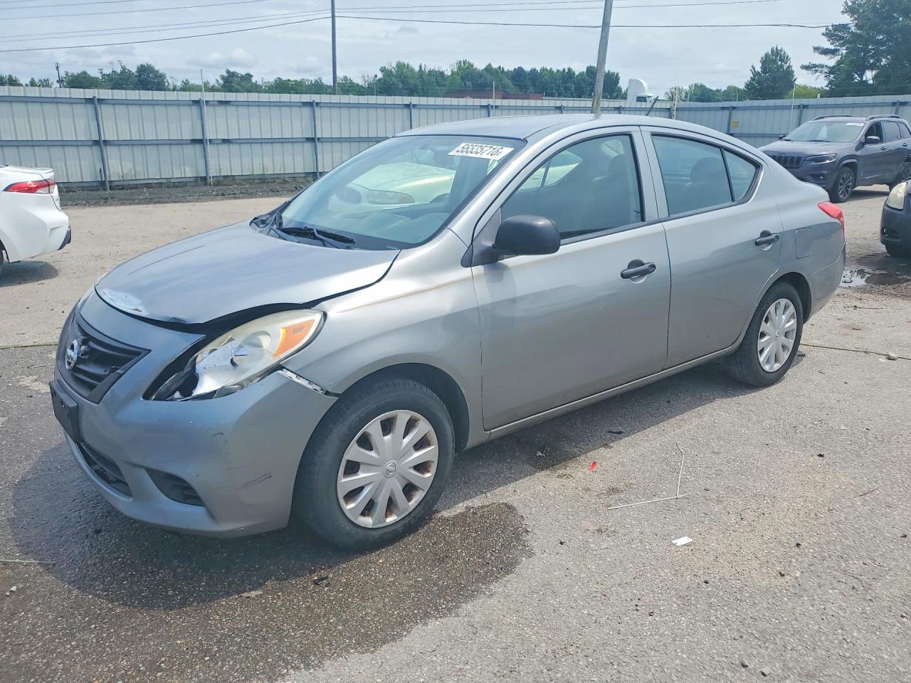 Salvage Nissan Versa Image