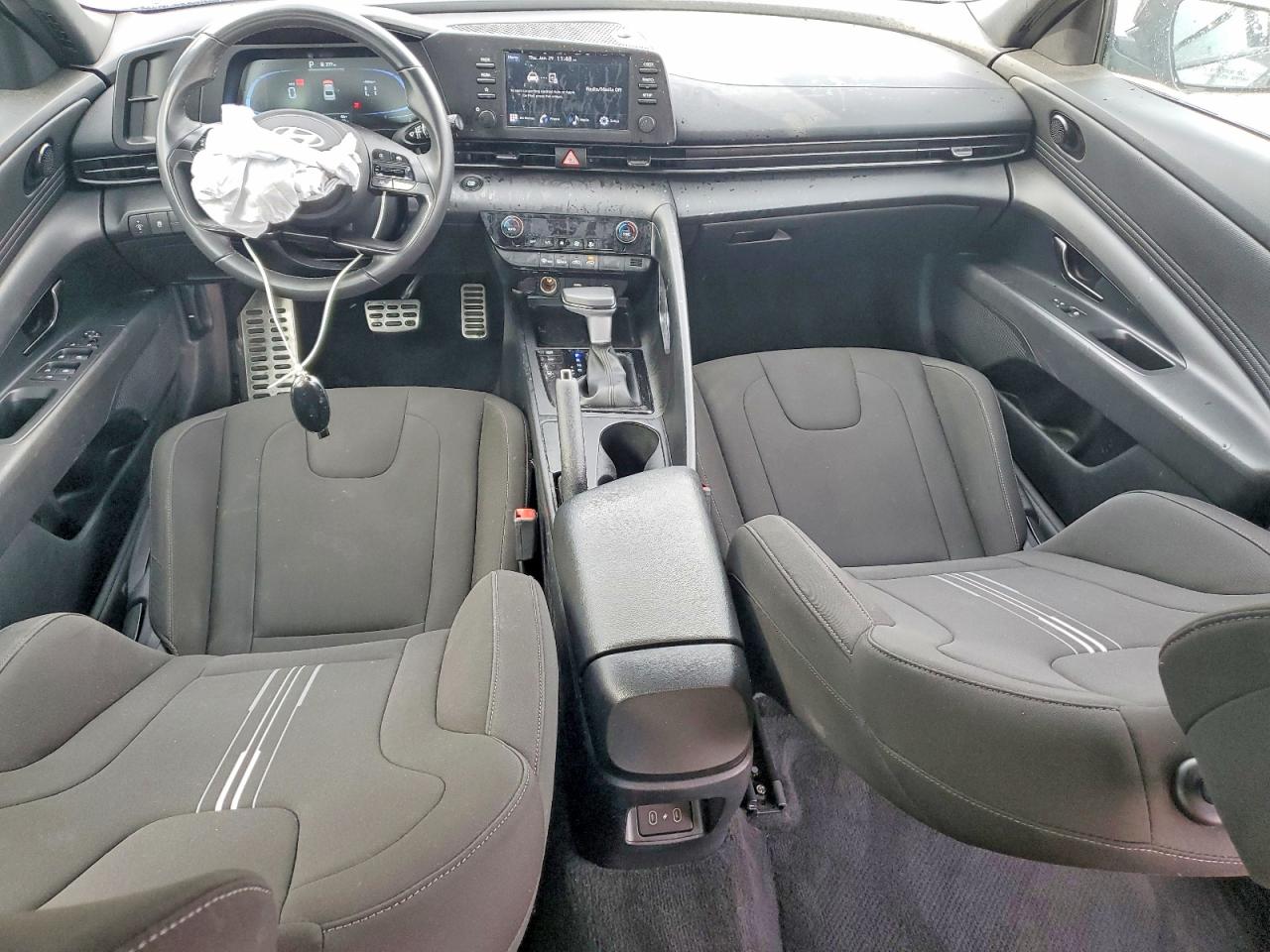 Hyundai ELANTRA Sel Sport