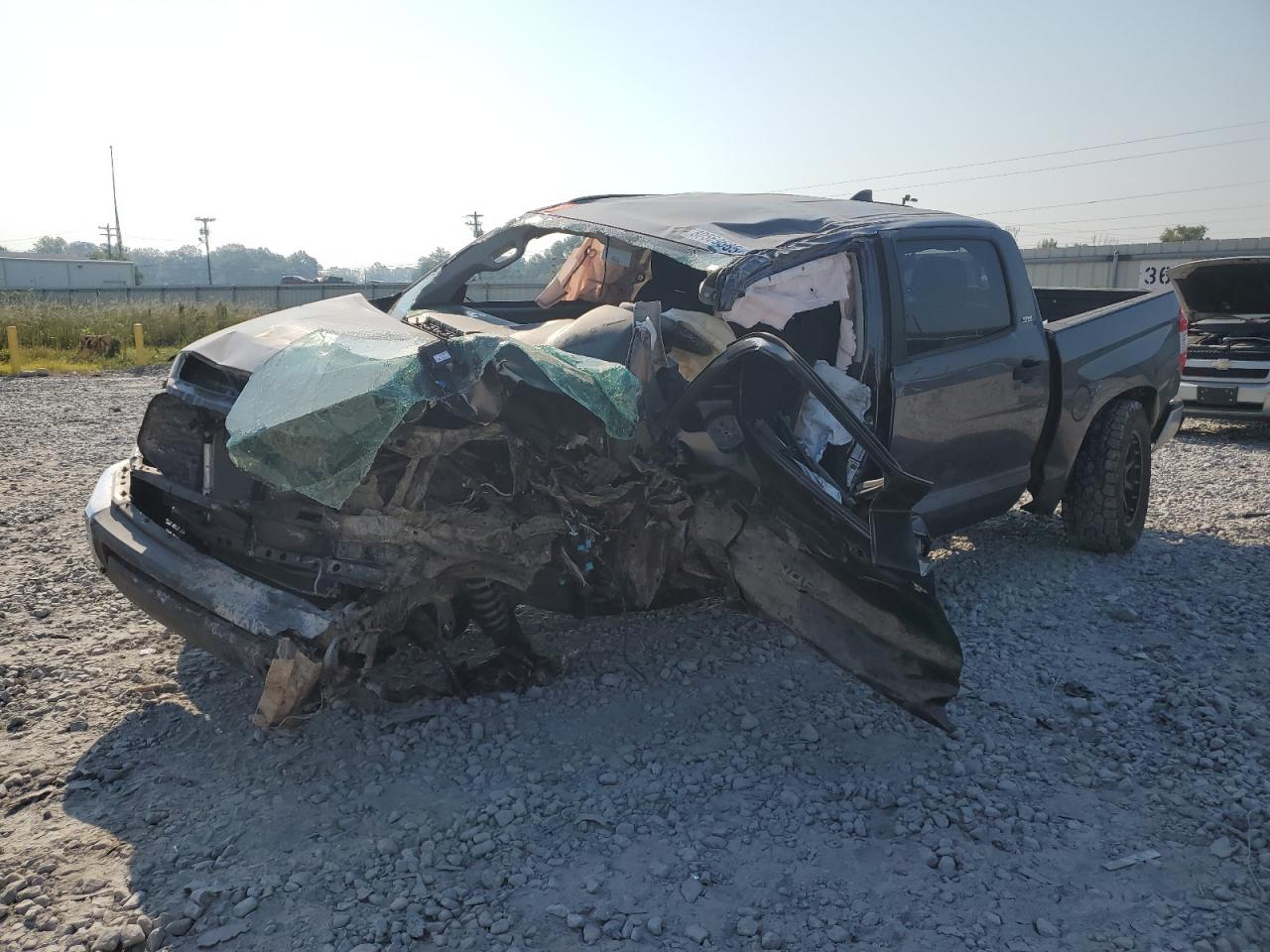 Salvage Toyota Tundra Image