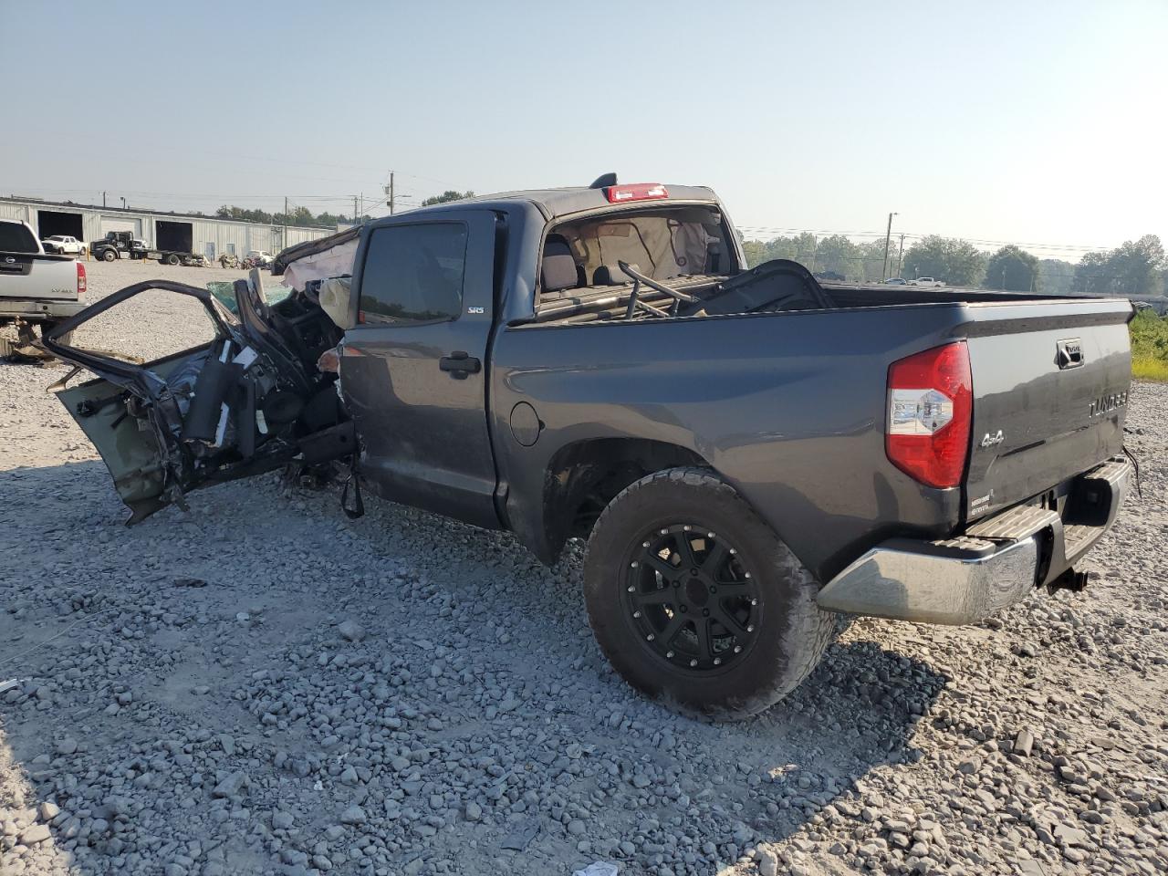 Toyota Tundra Crewmax Sr5