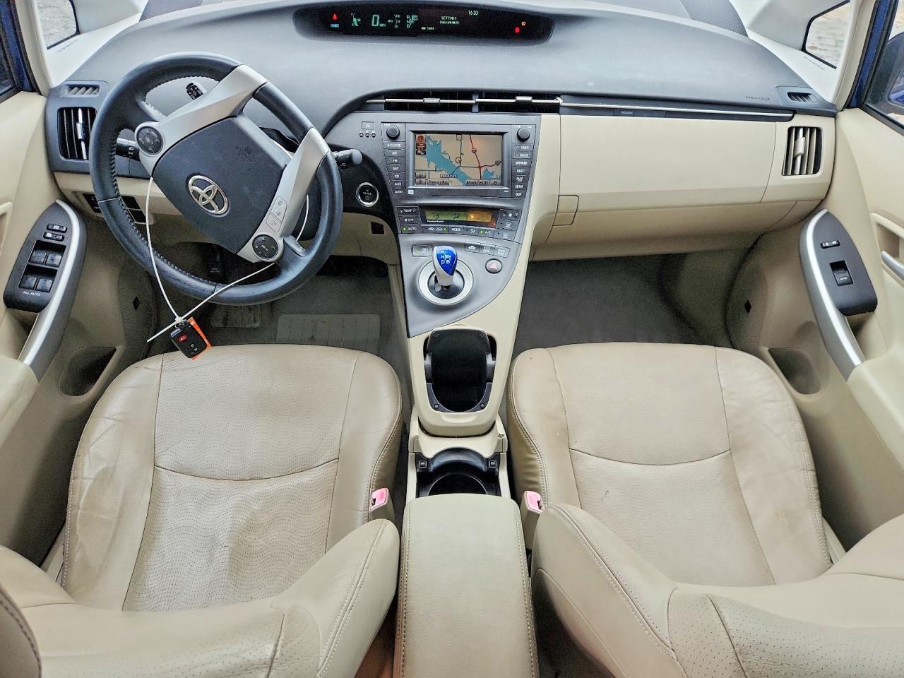 Toyota Prius V