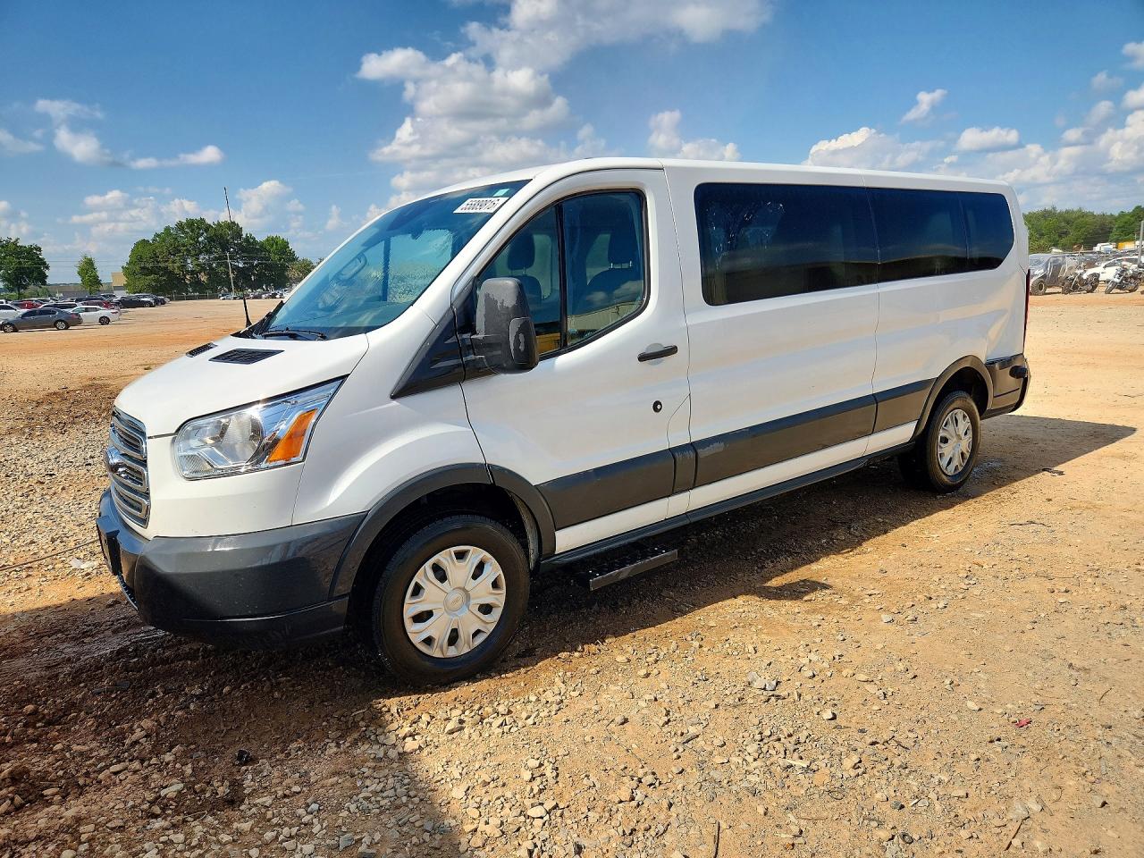 Salvage Ford Transit Image