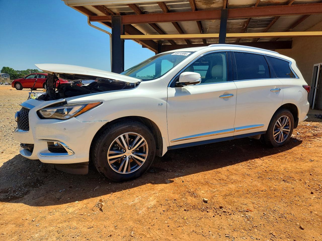Salvage INFINITI Qx Image