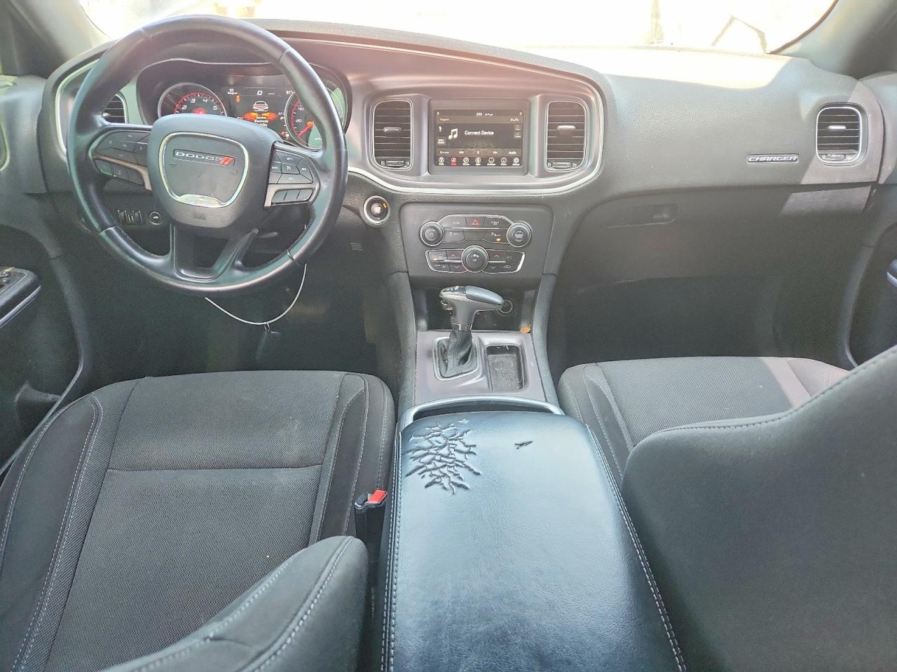 Dodge Charger Sxt