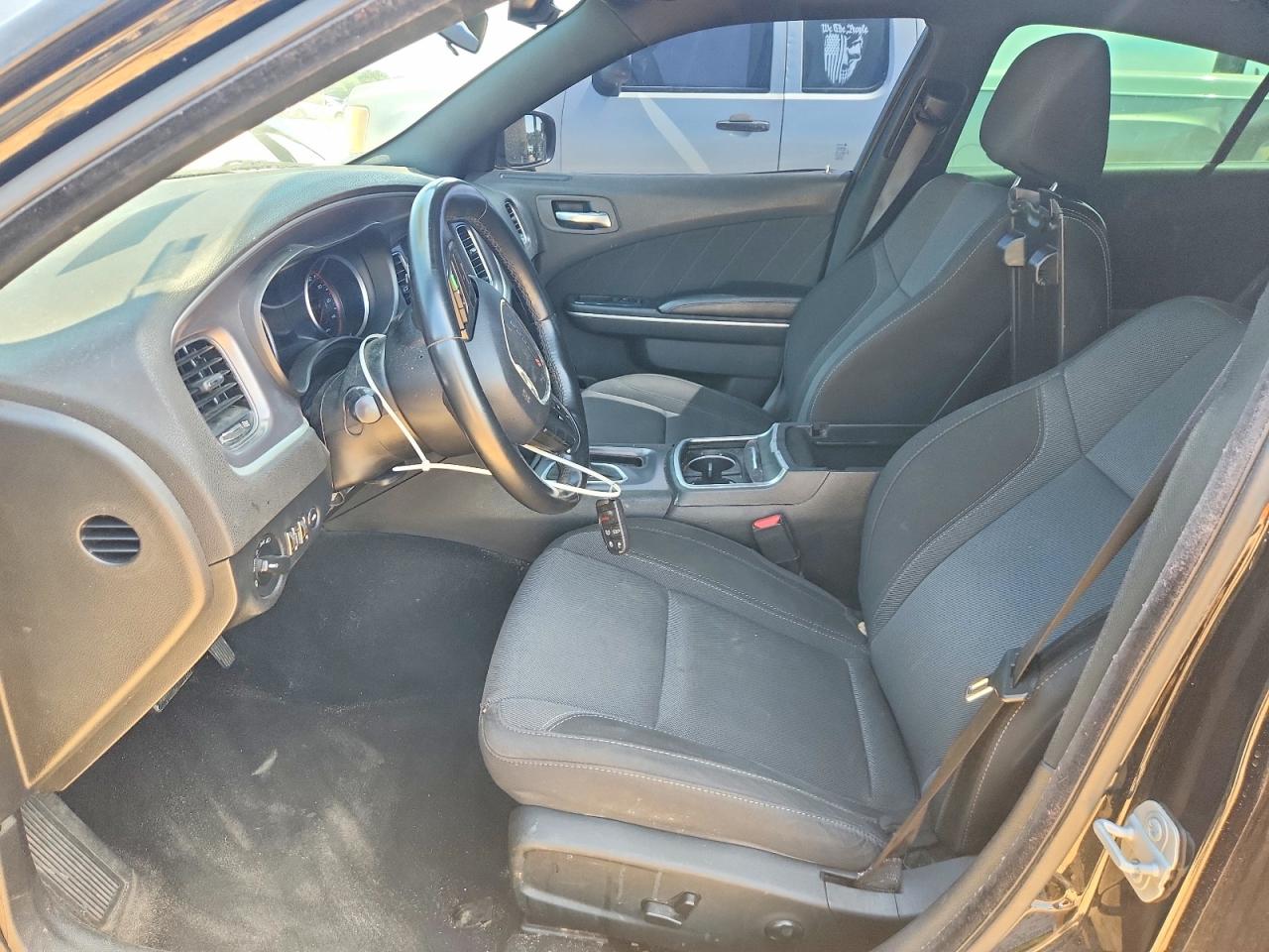 Dodge Charger Sxt