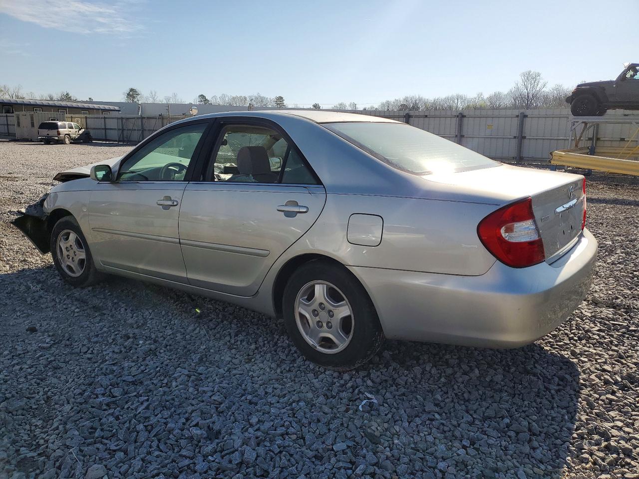 Toyota Camry Le V6