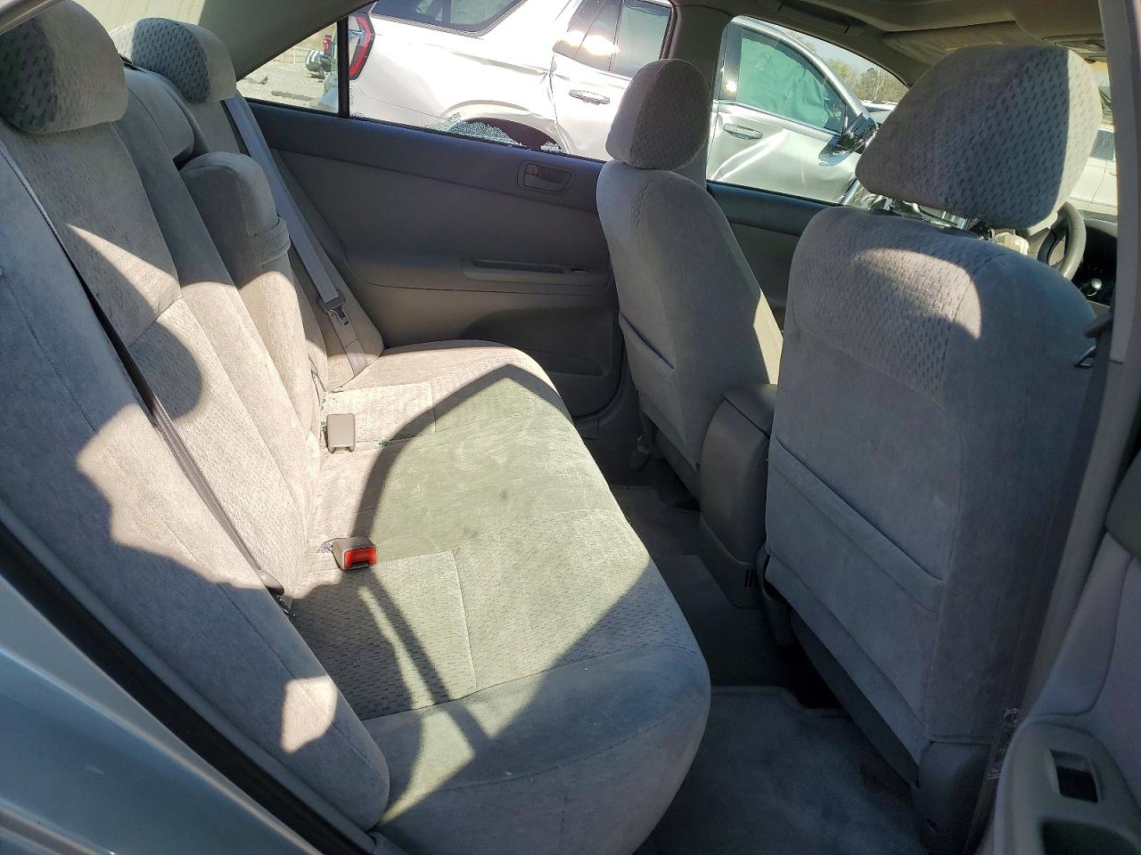 Toyota Camry Le V6