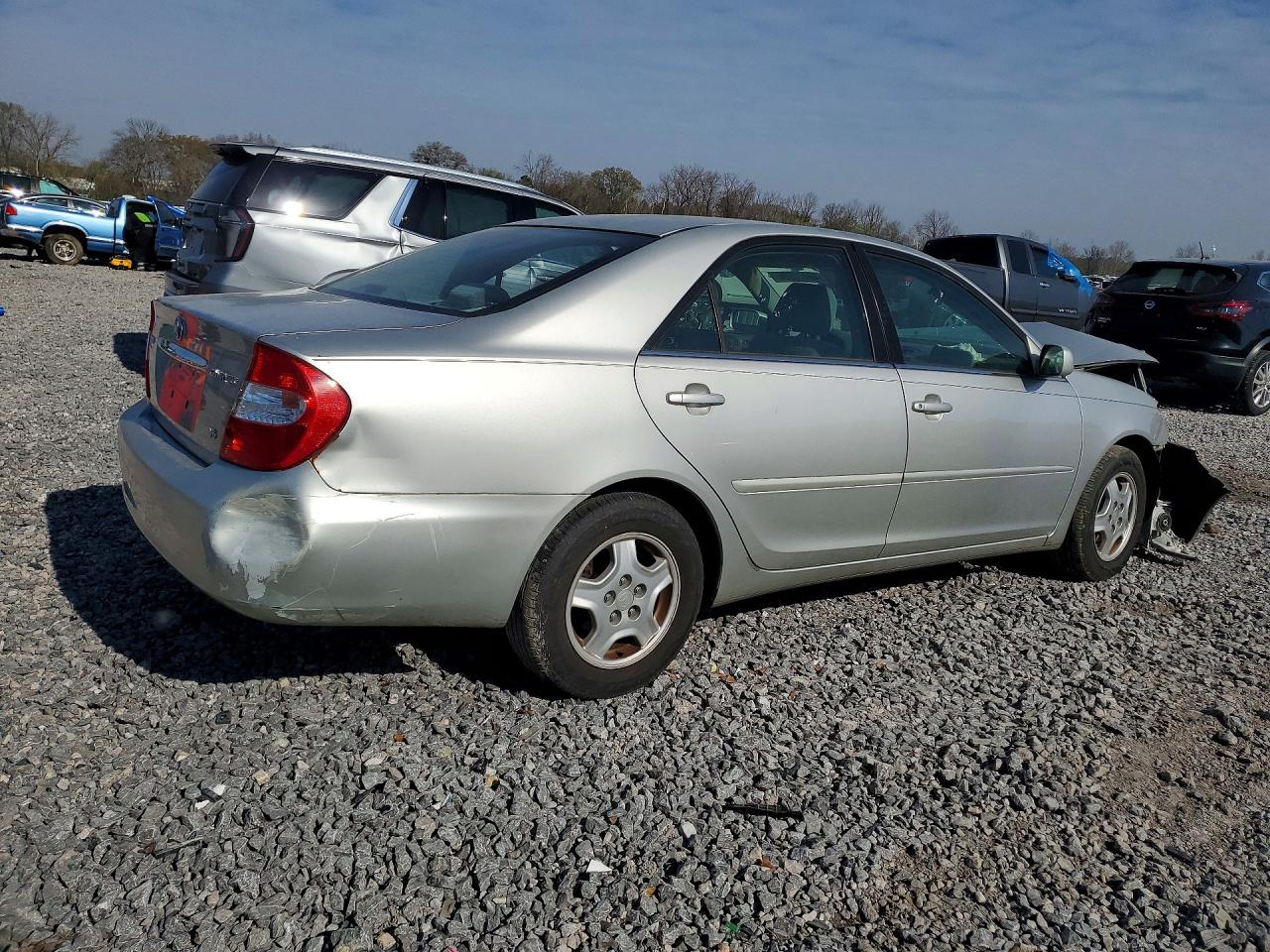 Toyota Camry Le V6