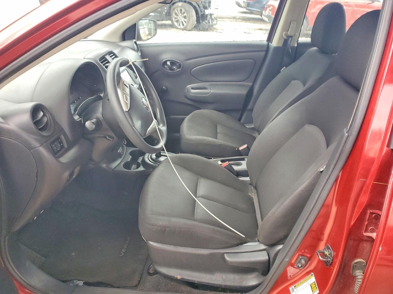 Nissan Versa S Plus