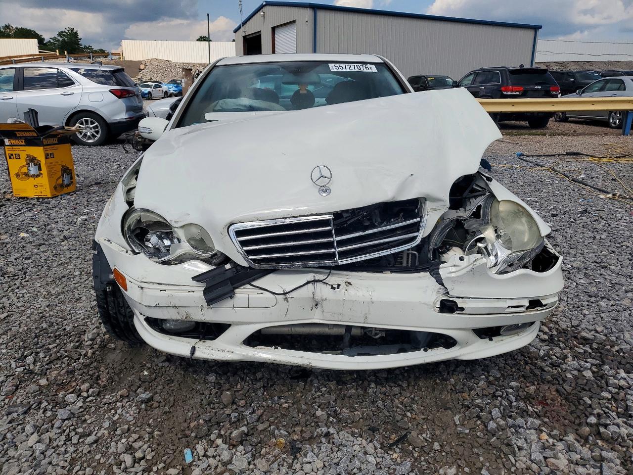 Mercedes-Benz C-Class 230