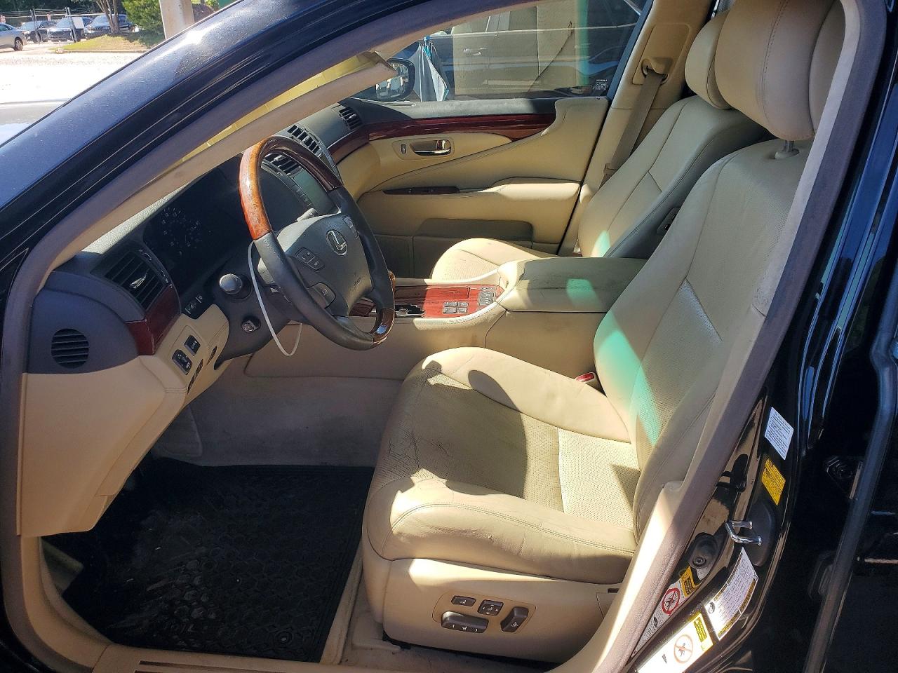 Lexus LS 460