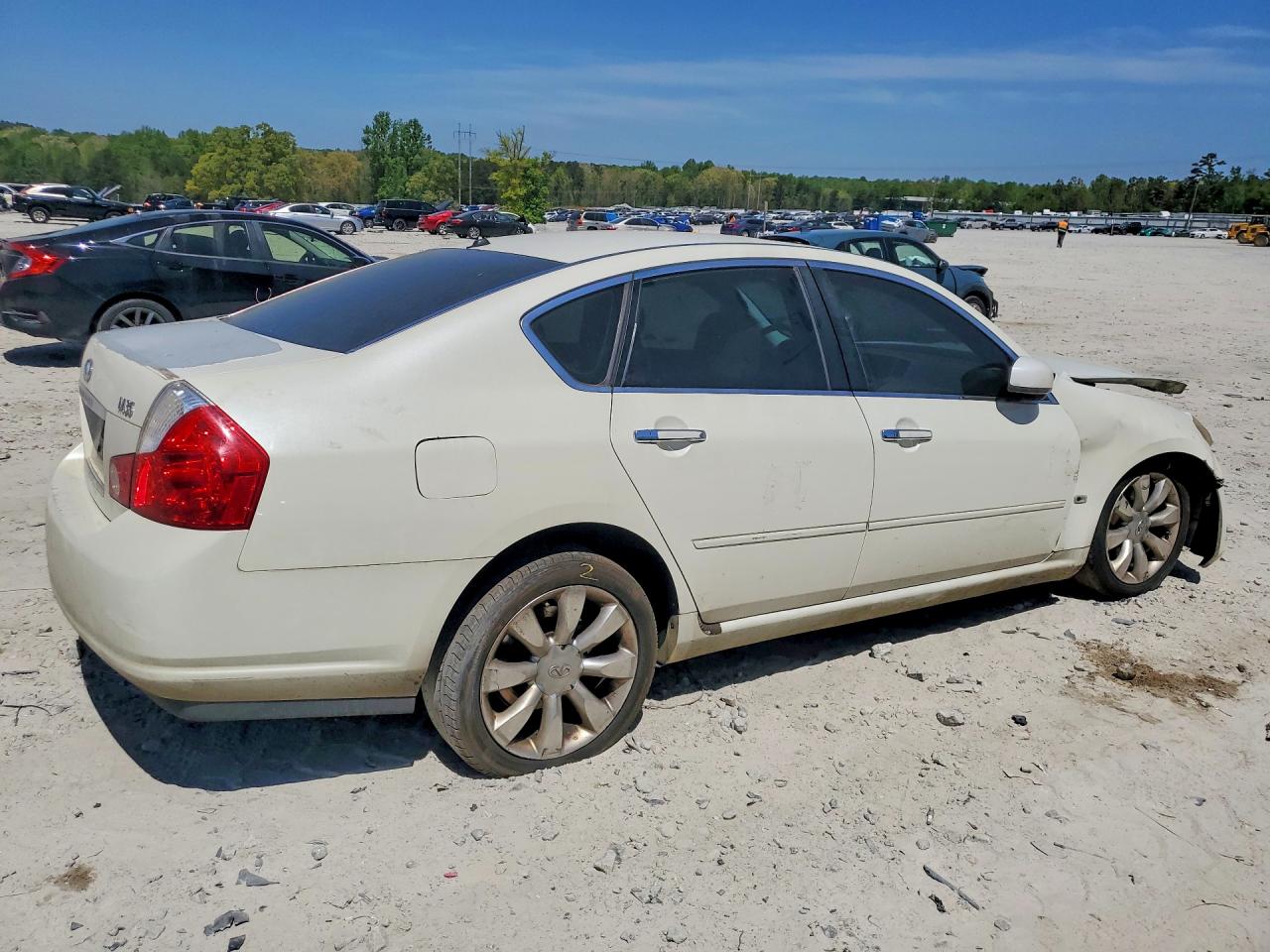 INFINITI M35 Base