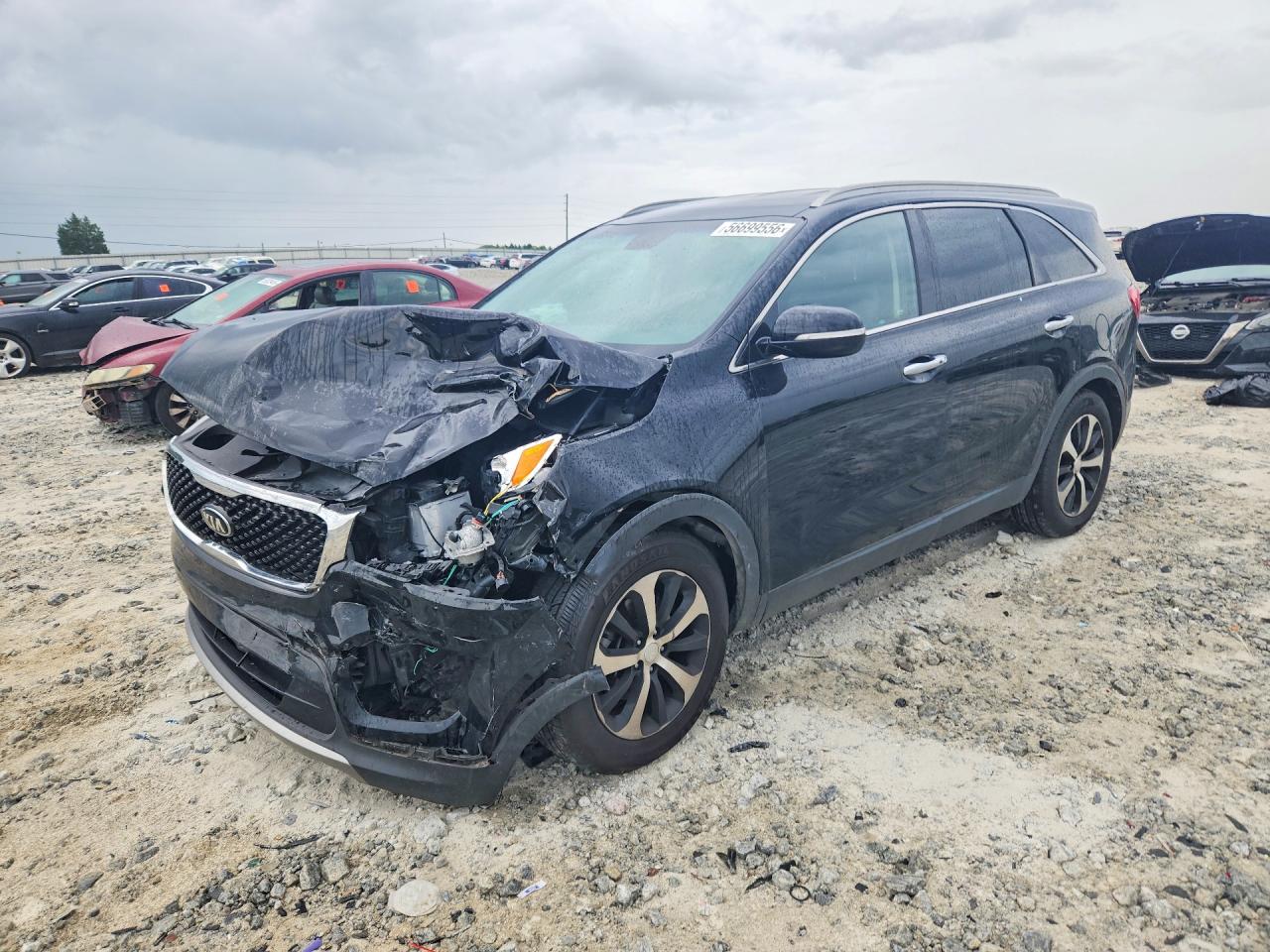 Salvage Kia Sorento Image