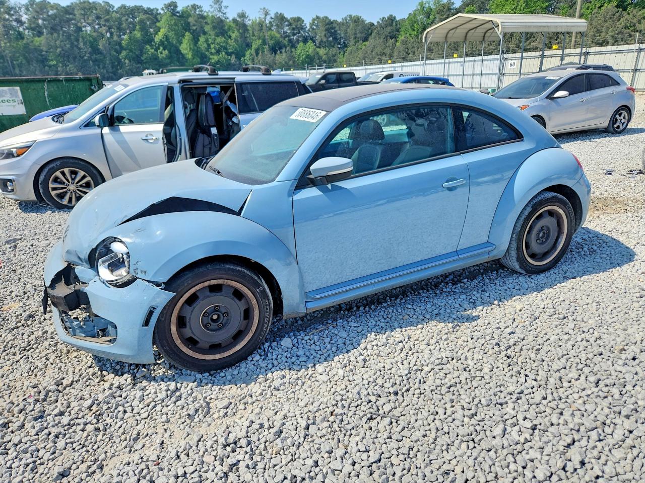Salvage Volkswagen Beetle Image