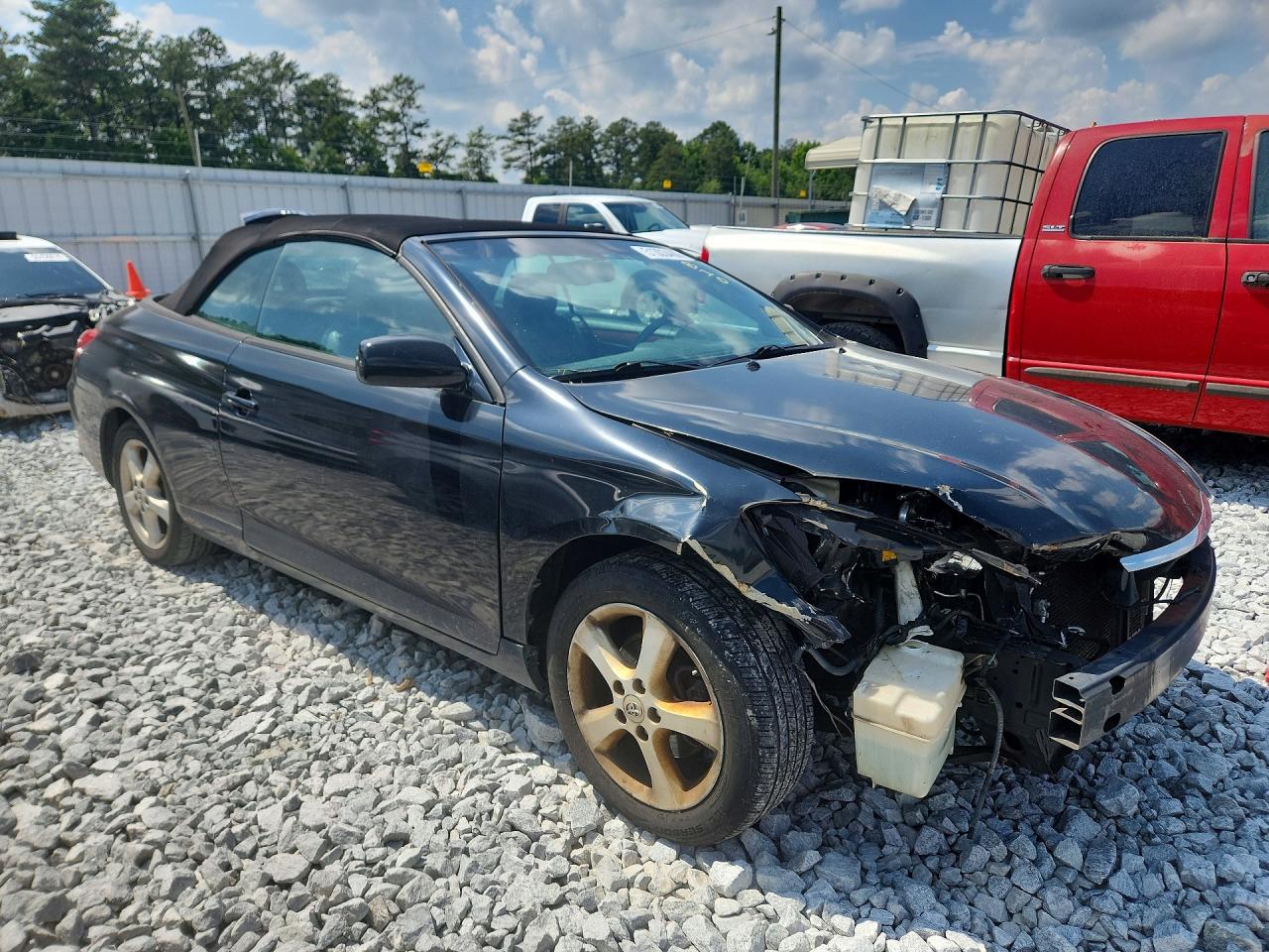 Toyota Camry Sle V6