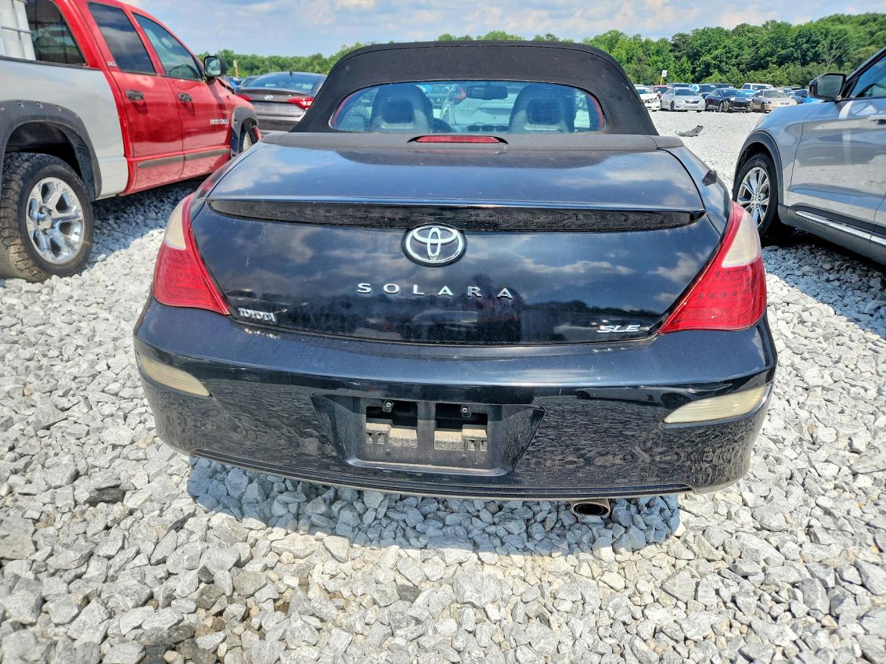 Toyota Camry Sle V6