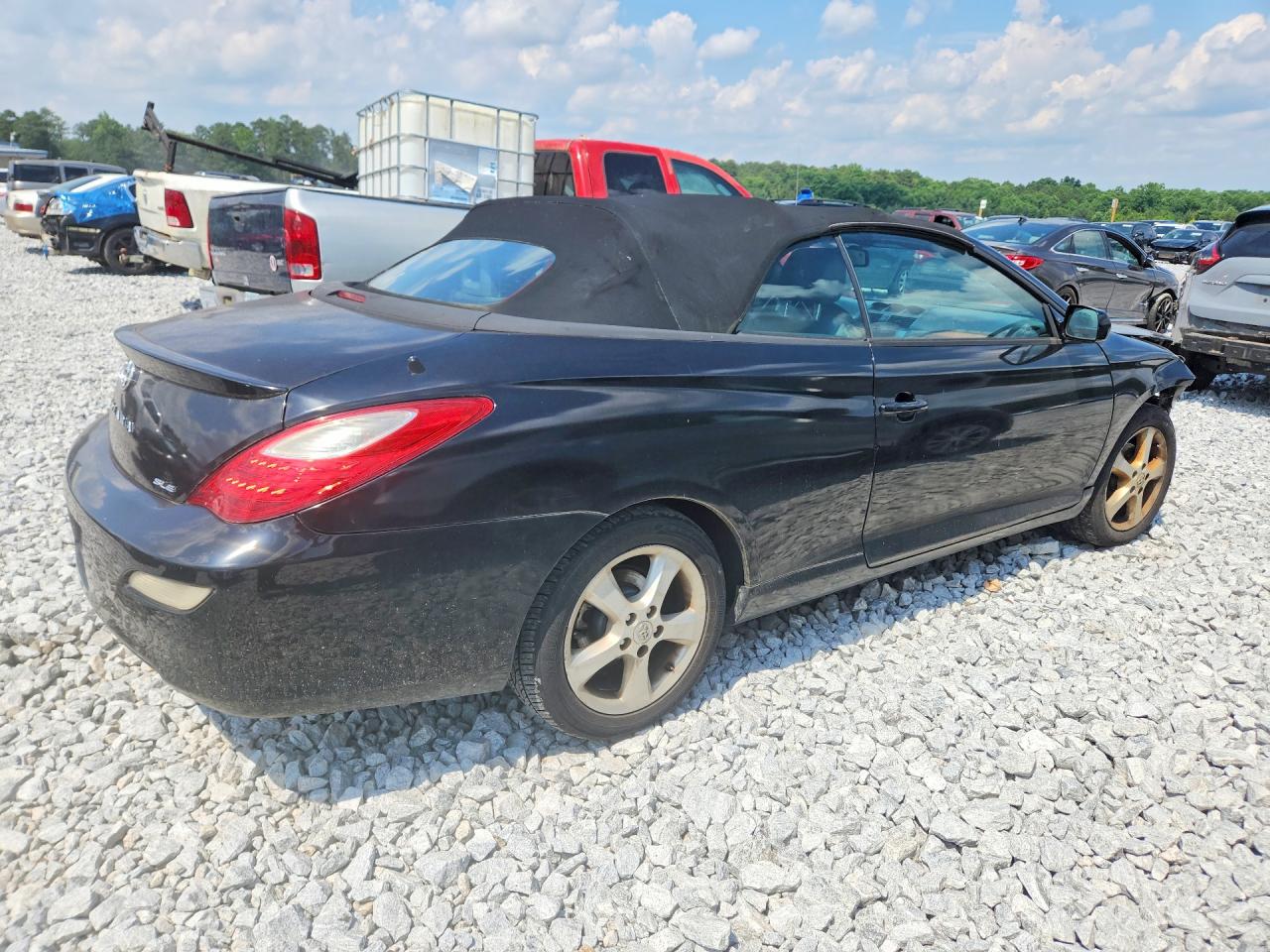 Toyota Camry Sle V6
