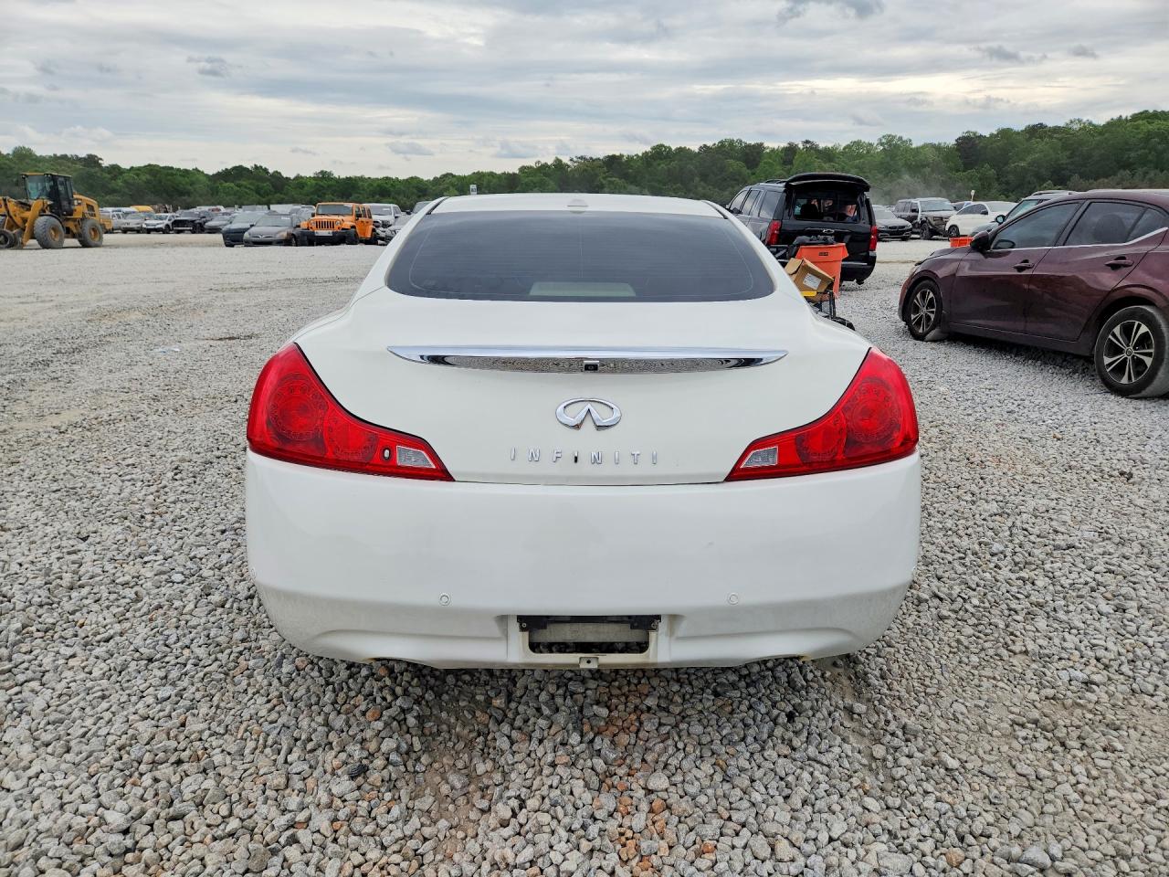 INFINITI G37 Journey