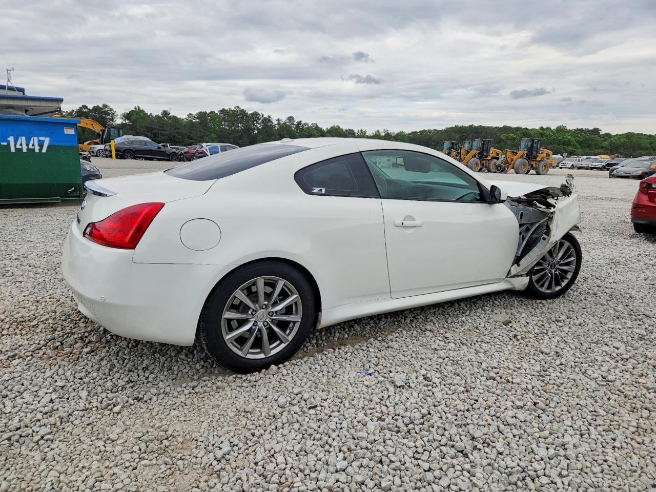 INFINITI G37 Journey