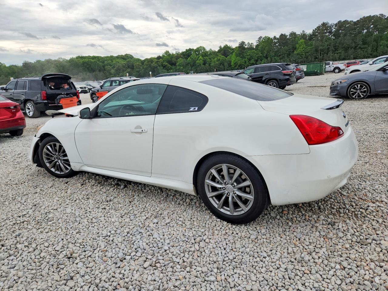 INFINITI G37 Journey