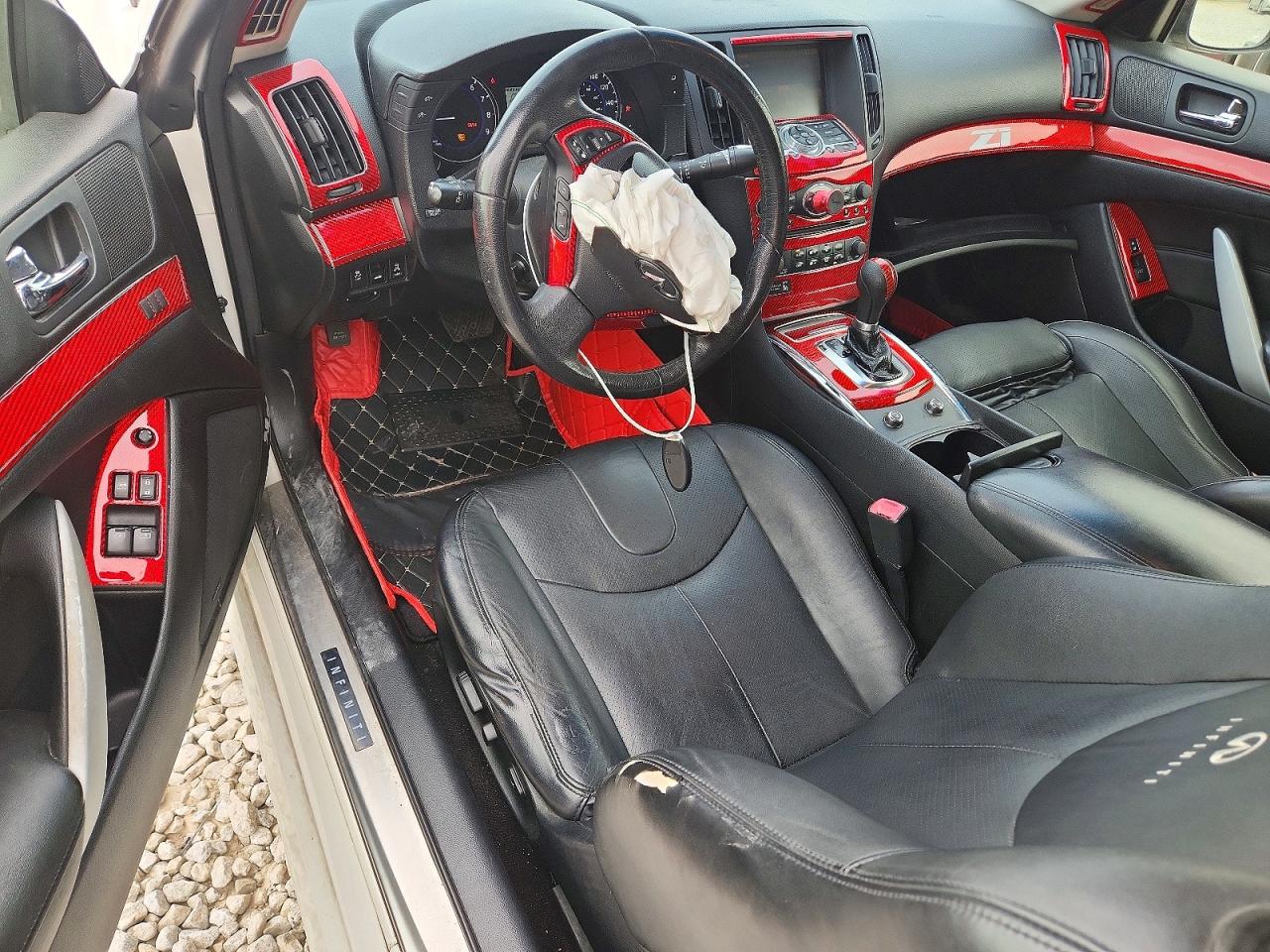 INFINITI G37 Journey