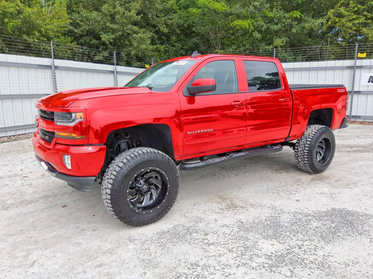 Salvage Chevrolet Silverado Image