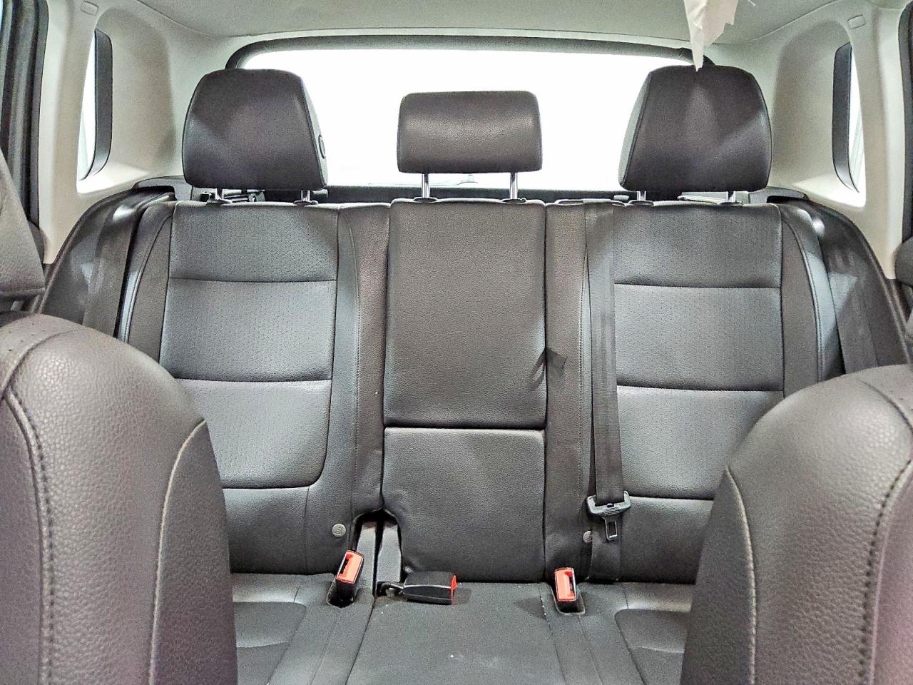Volkswagen Tiguan S