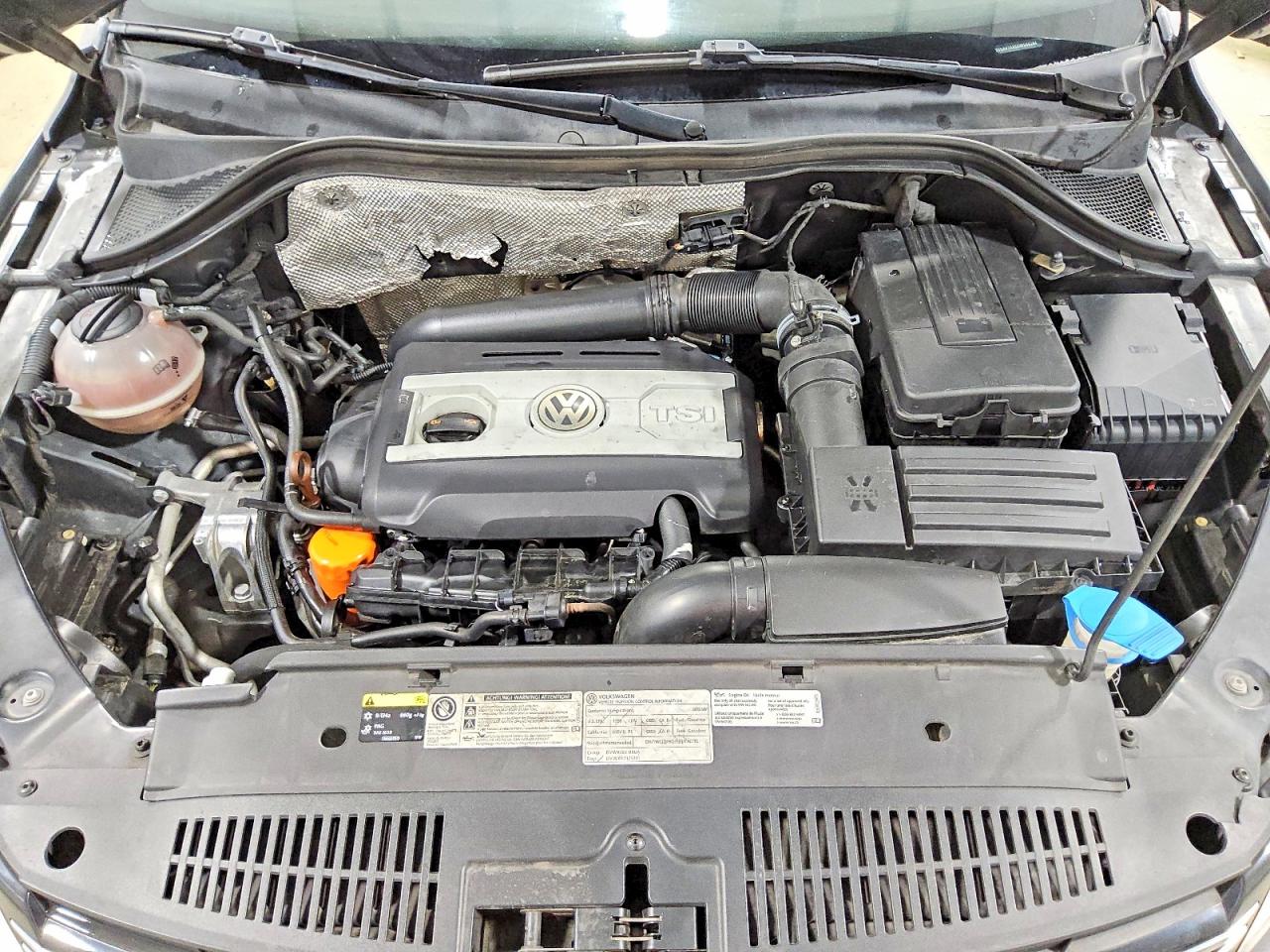 Volkswagen Tiguan S