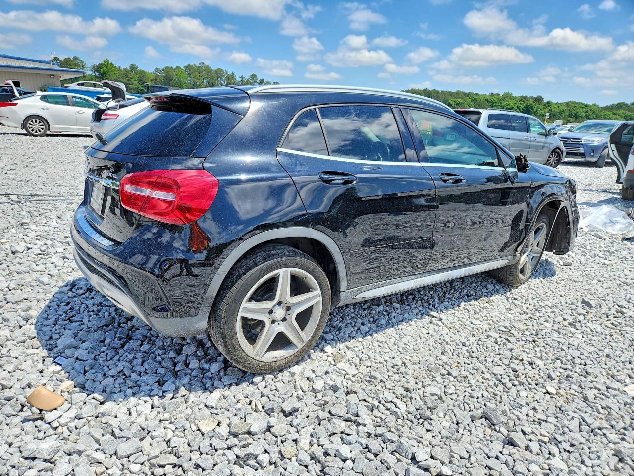 Mercedes-Benz GLA 250 4matic