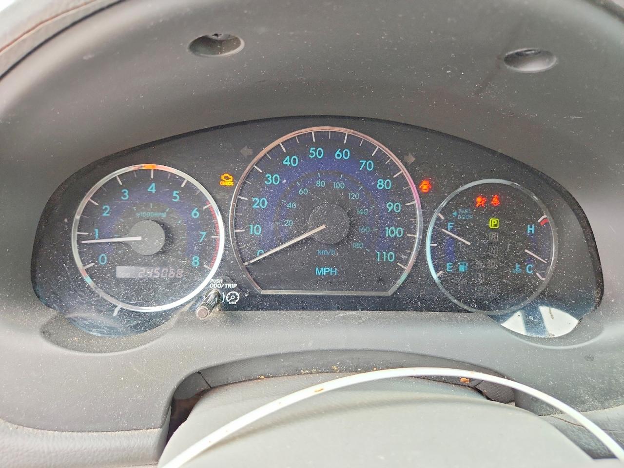 Toyota Sienna Le 8 Passenger