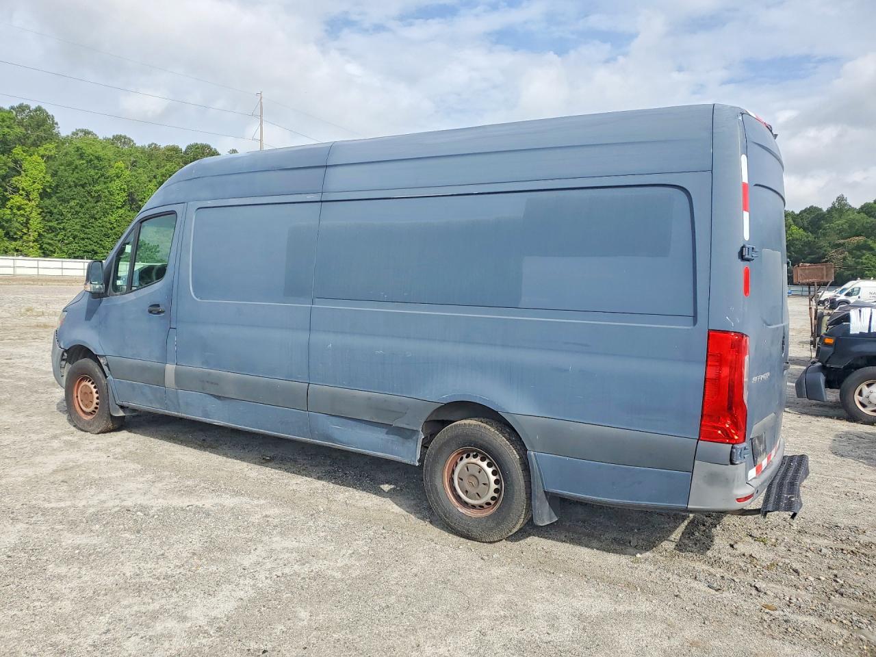 Mercedes-Benz Sprinter 2500