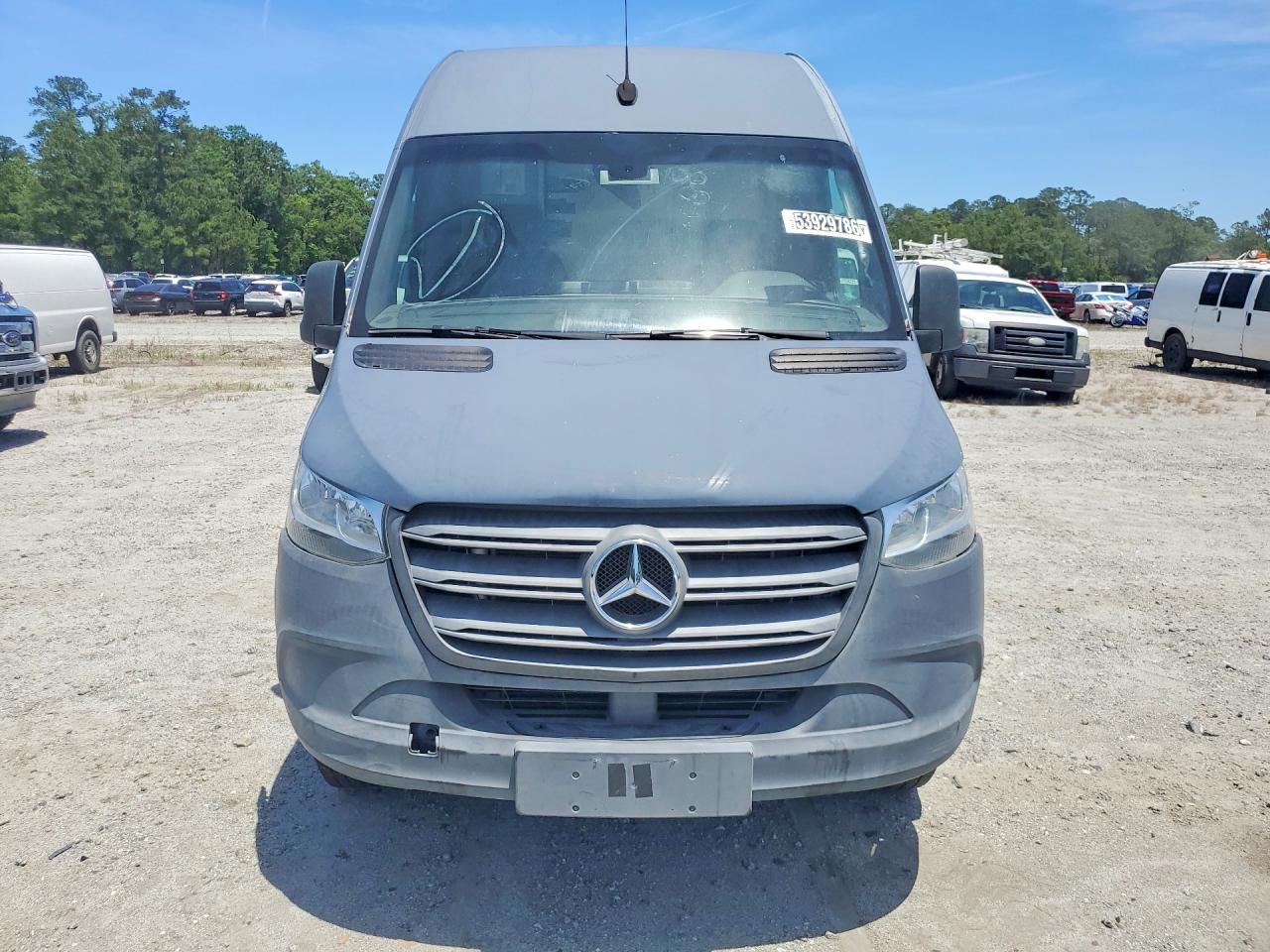 Mercedes-Benz Sprinter 2500