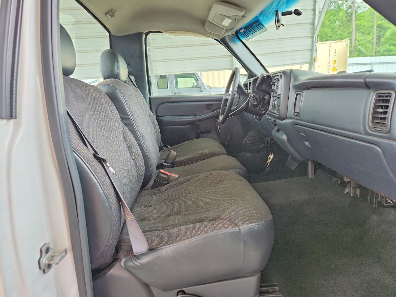 Chevrolet Silverado C1500