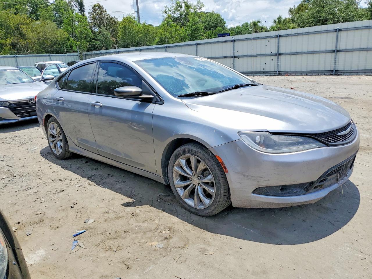 Chrysler 200 S