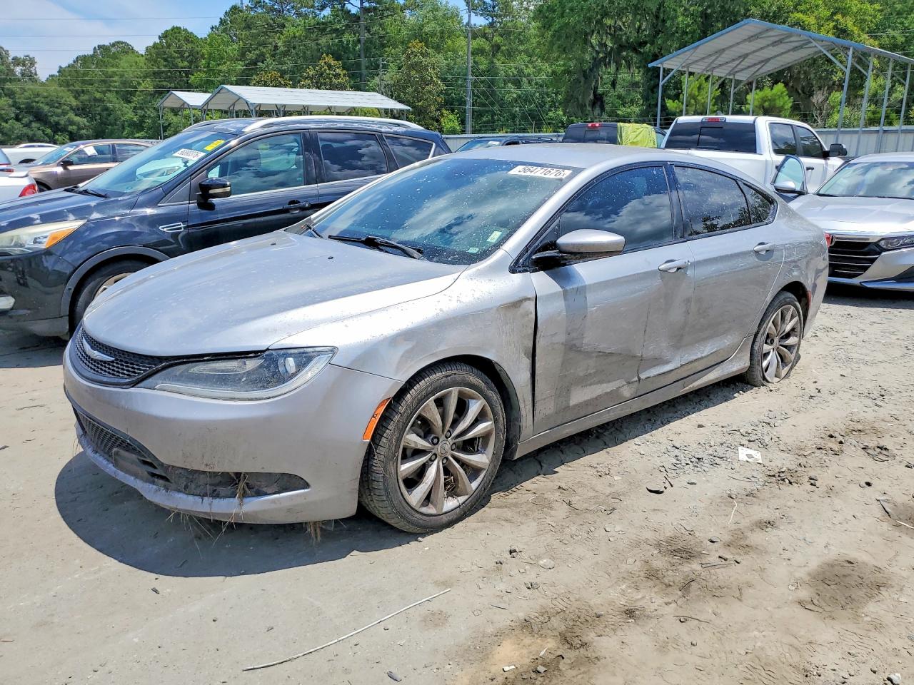 Salvage Chrysler 200 Image