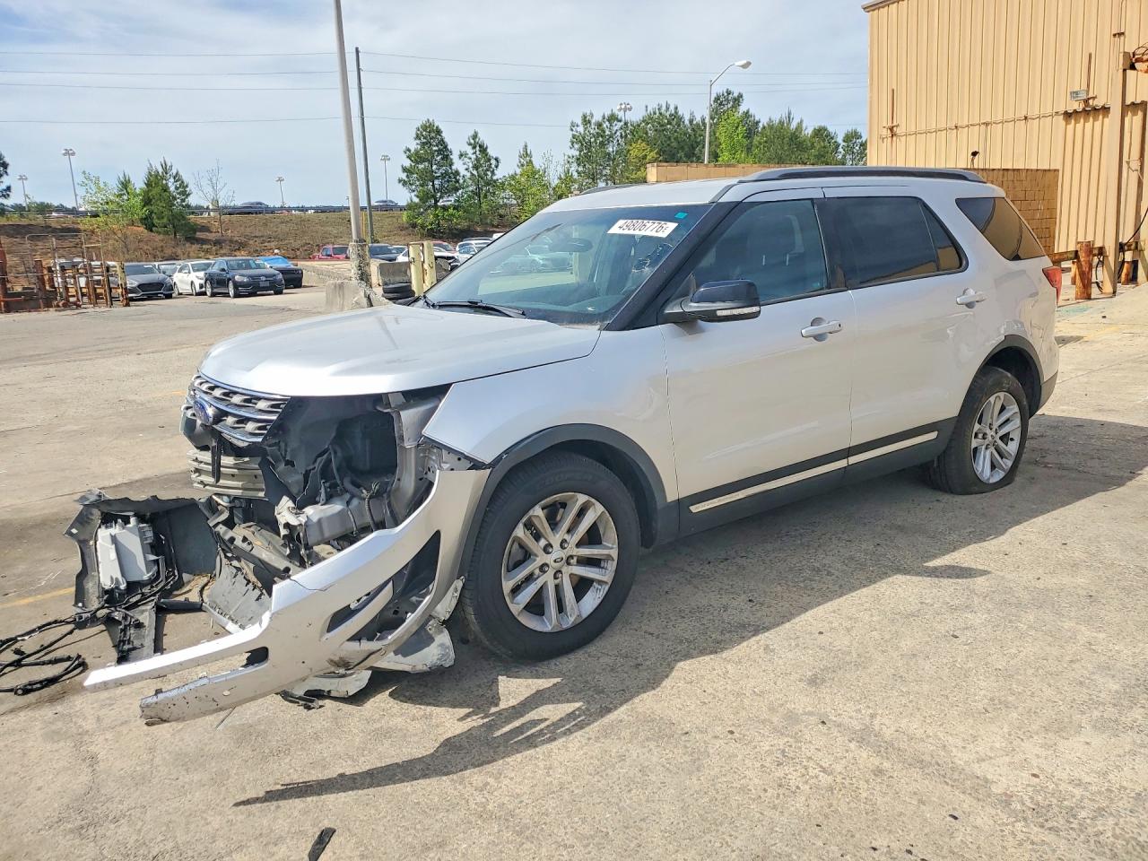 Salvage Ford Explorer Image