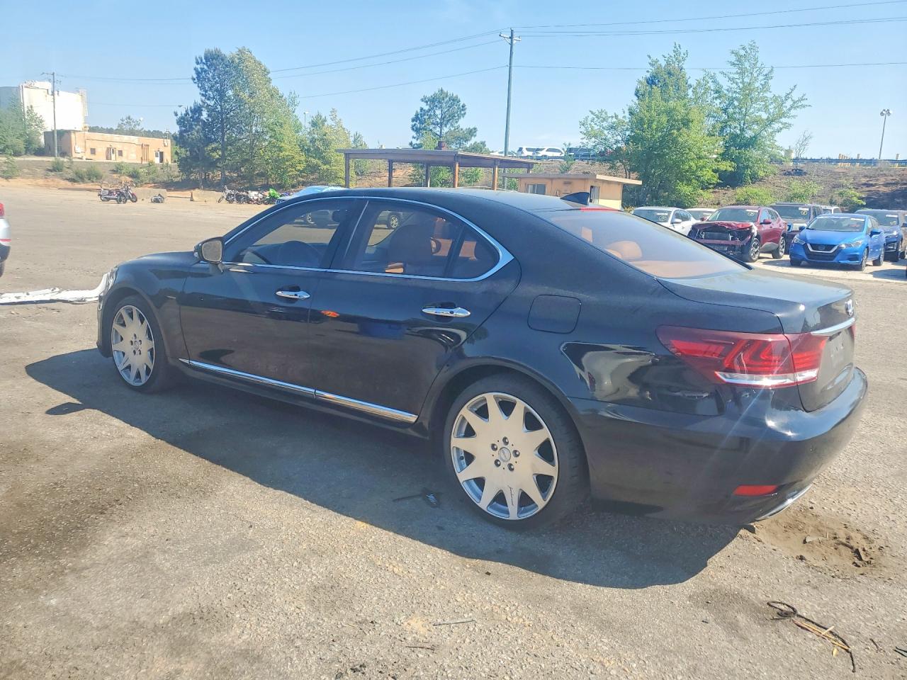 Lexus LS Base