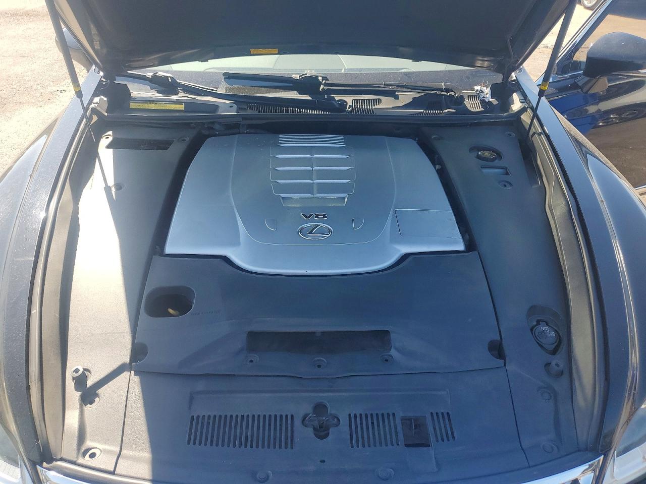Lexus LS Base