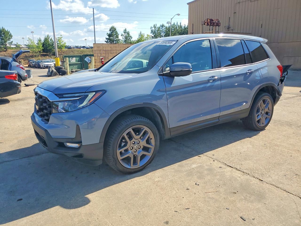 Salvage Honda Passport Image